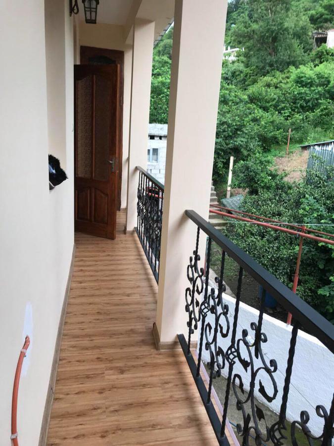 Lela'S Guest House บาทูมิ ภายนอก รูปภาพ